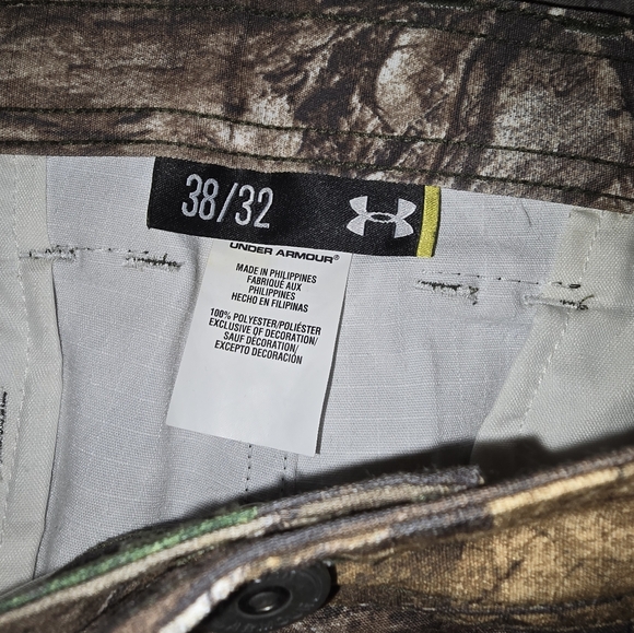 UnderArmour Camo Pants - Picture 3 of 4